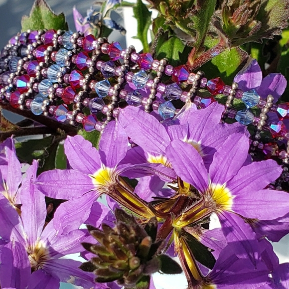 Designer Beaded Bracelet. - Picture 8 of 8